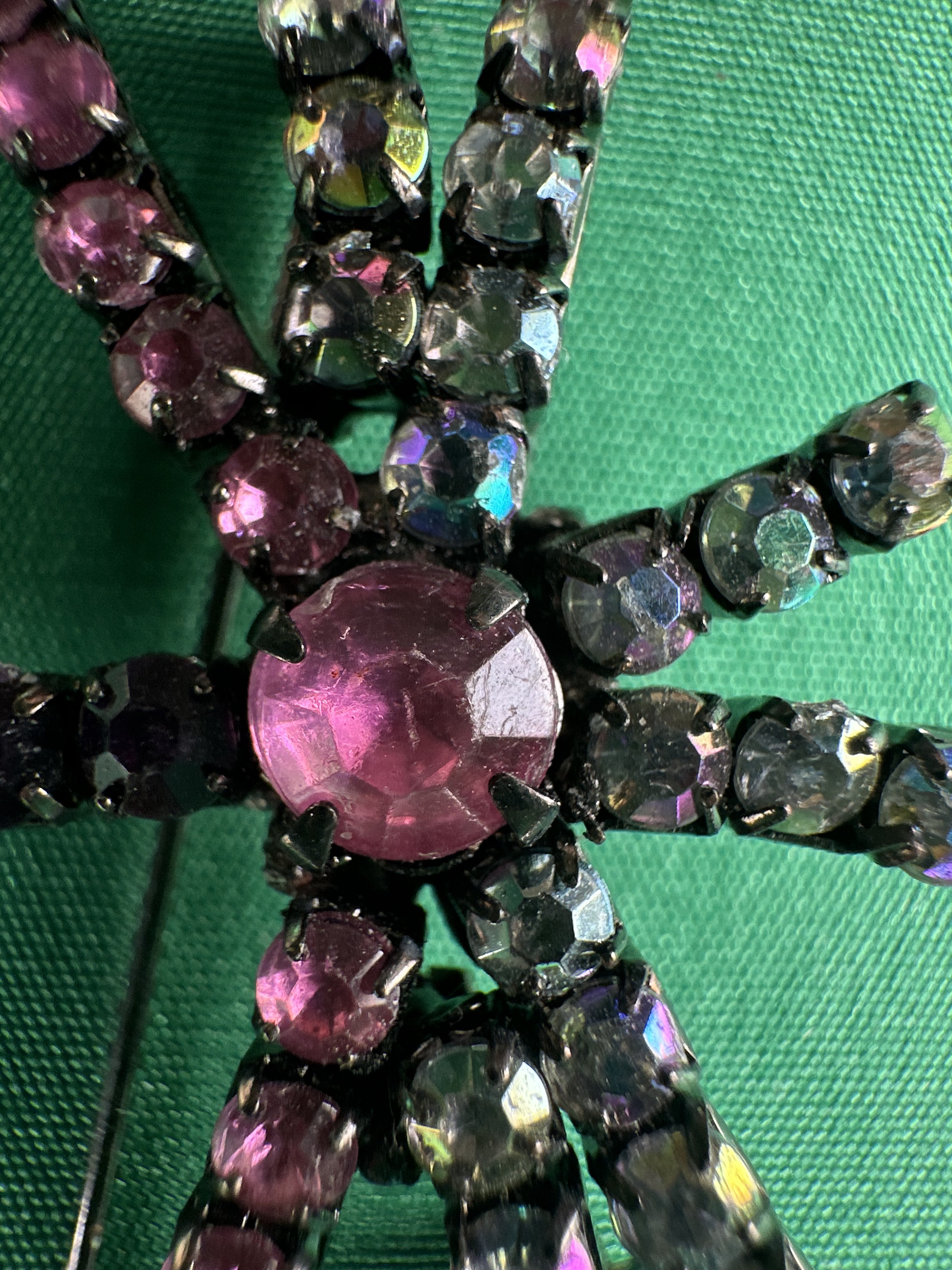 Broche Libellule en Strass