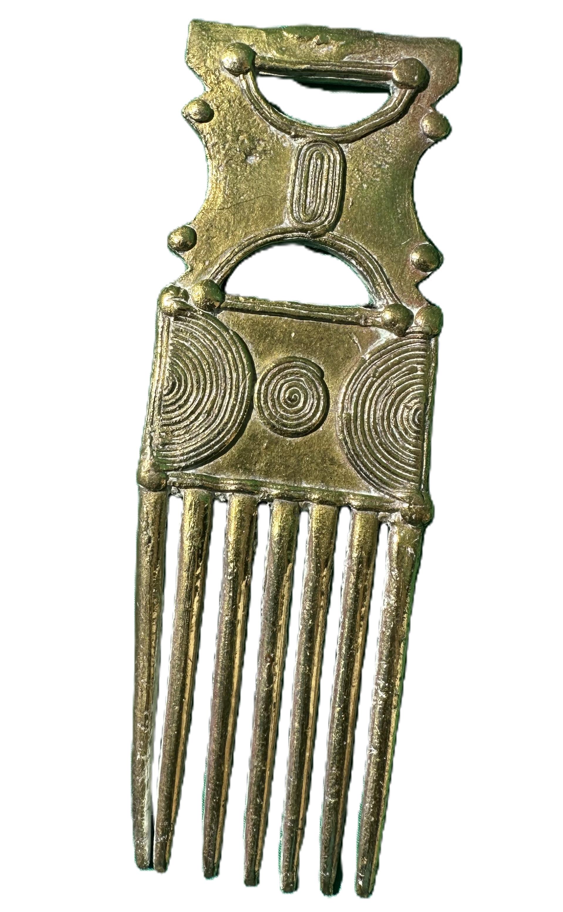 Peigne en métal artisanal