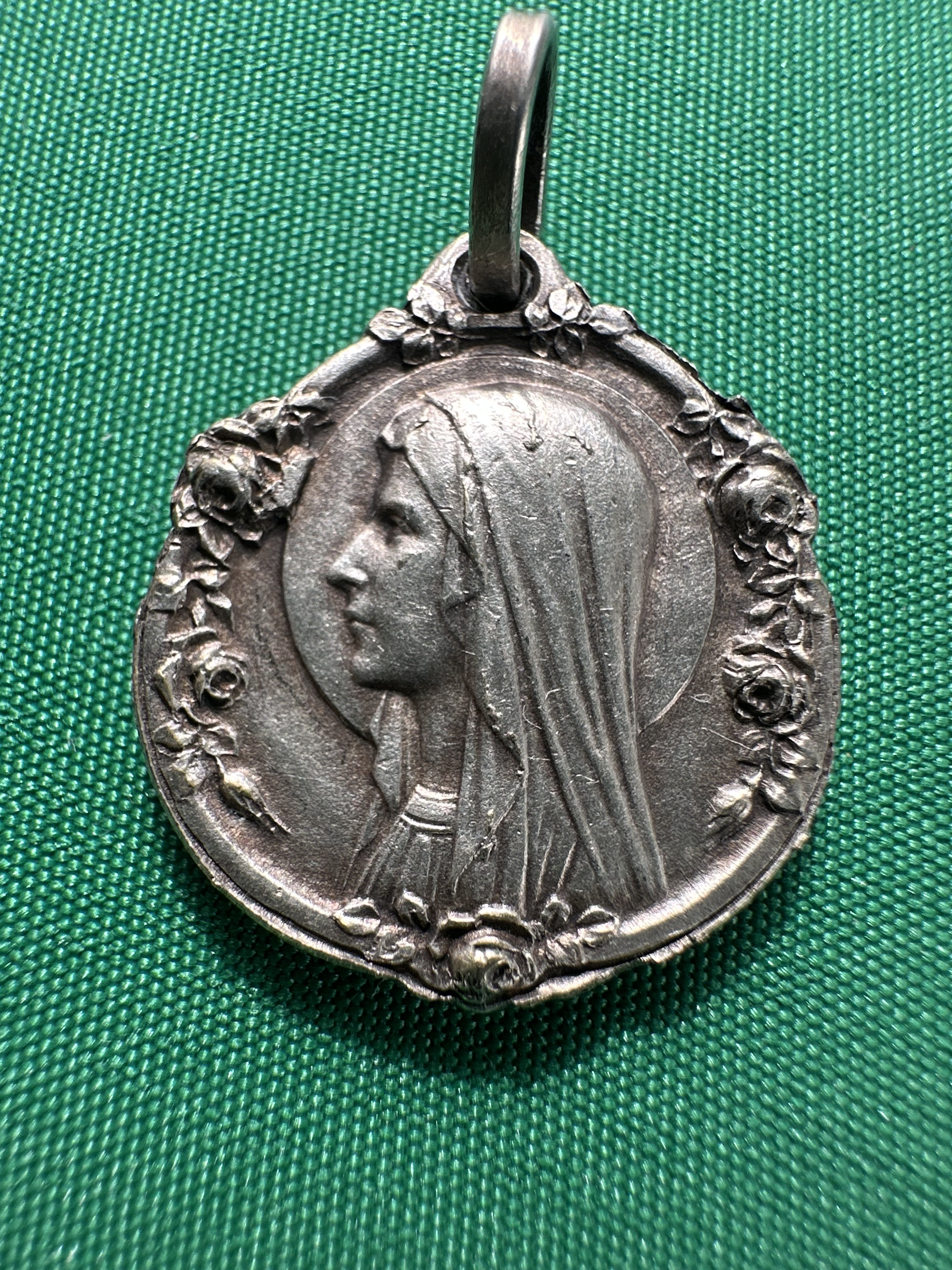 Médaille Vierge de Lourdes