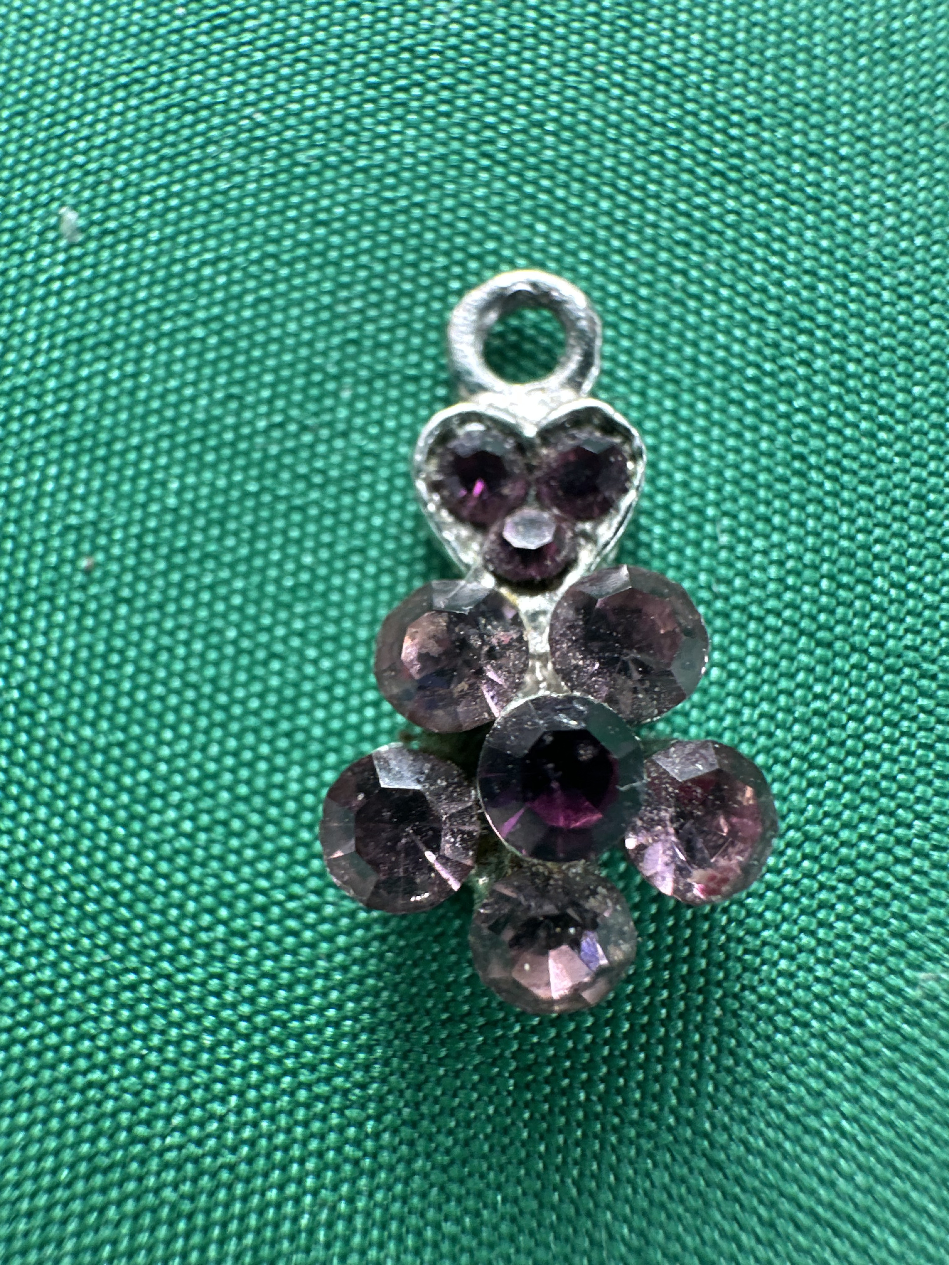 Pendentif fleur violet