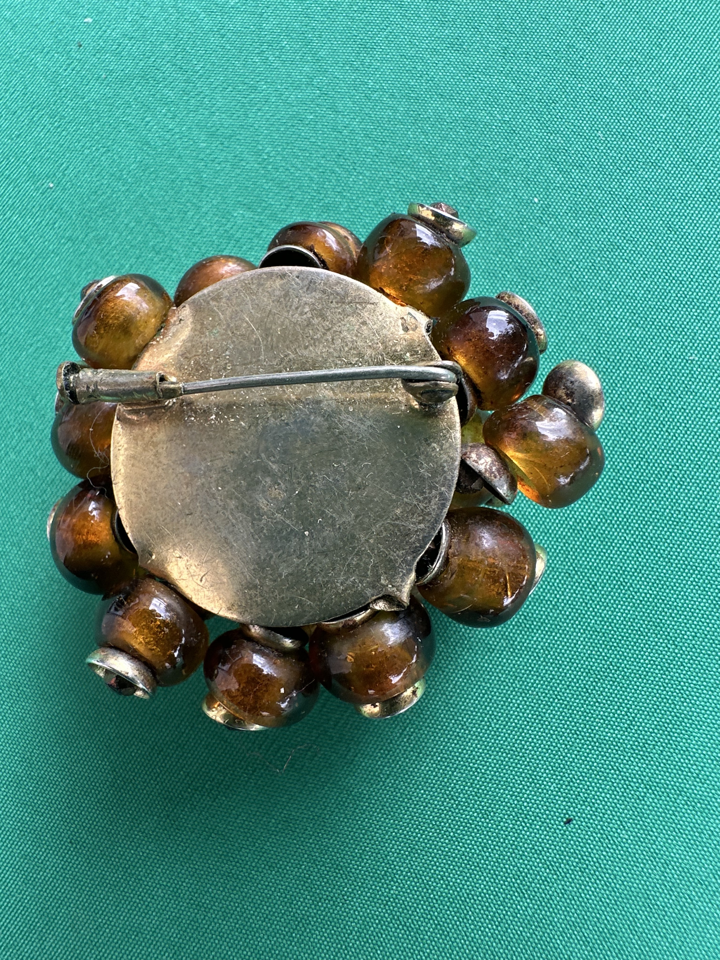 Broche vintage ambre