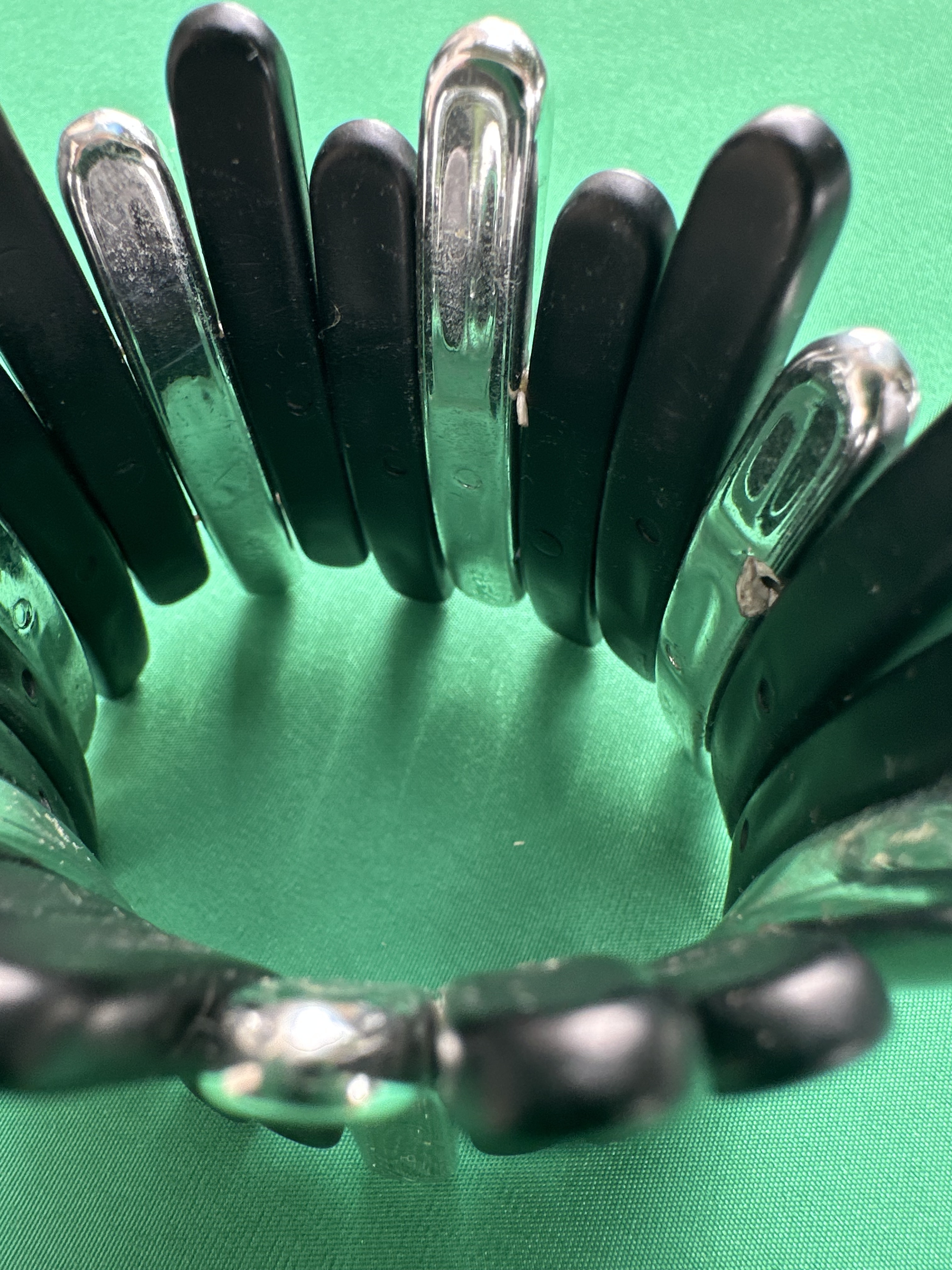 Bracelet élastique noir et argent