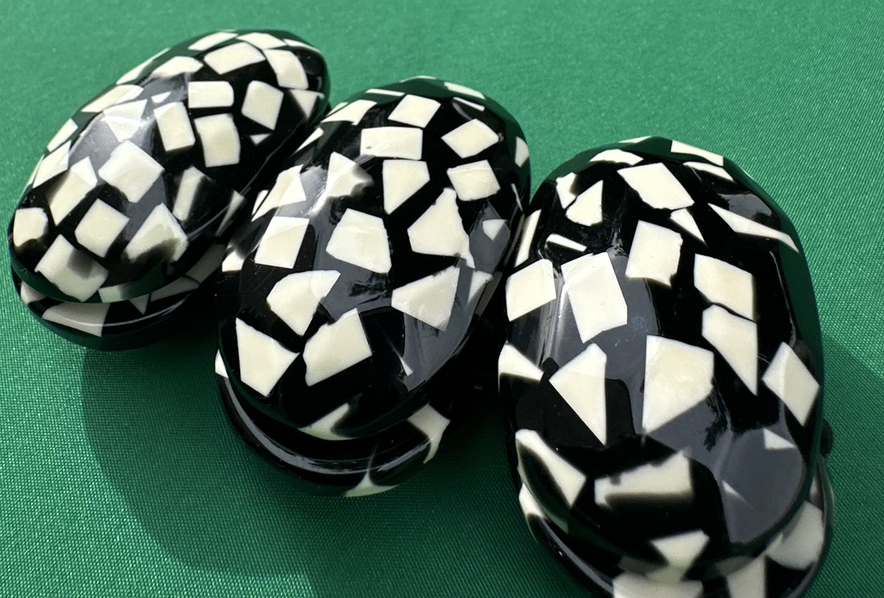Bracelet large noir et blanc