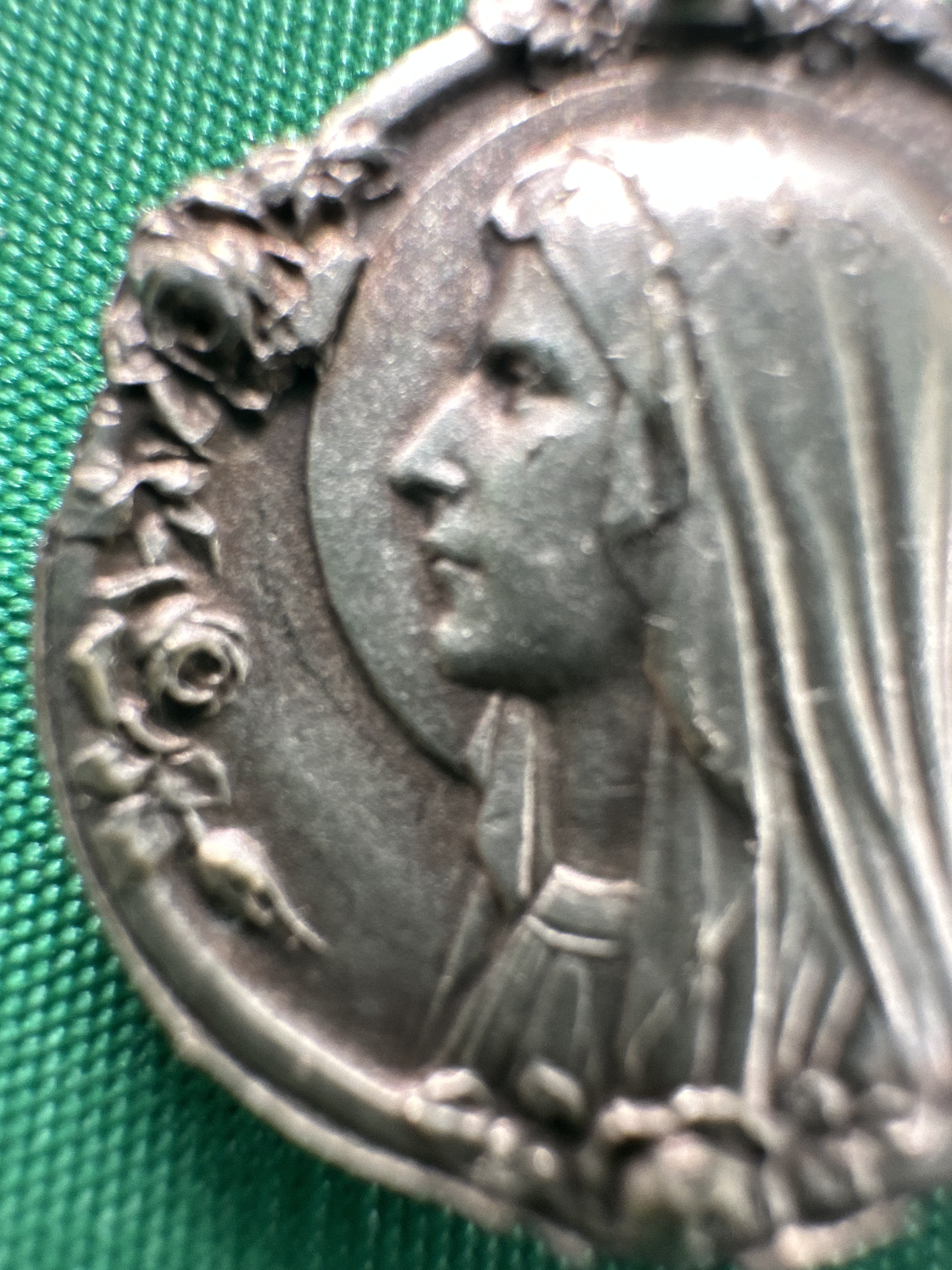 Médaille Vierge de Lourdes