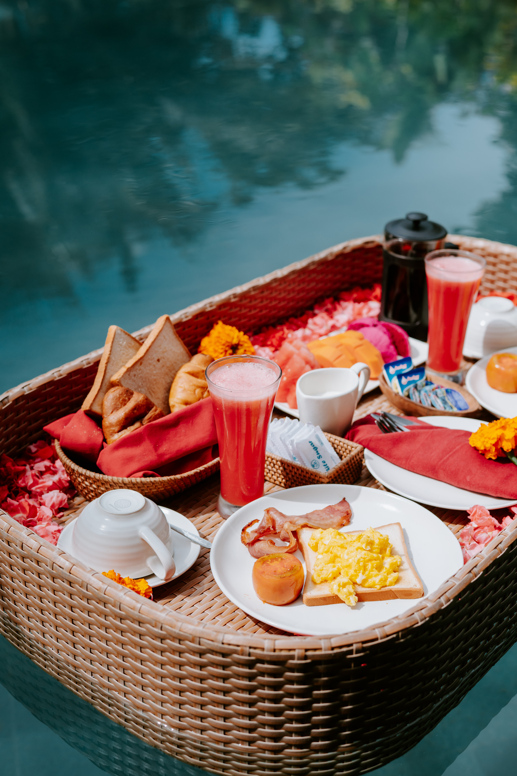 Floating Breakfast