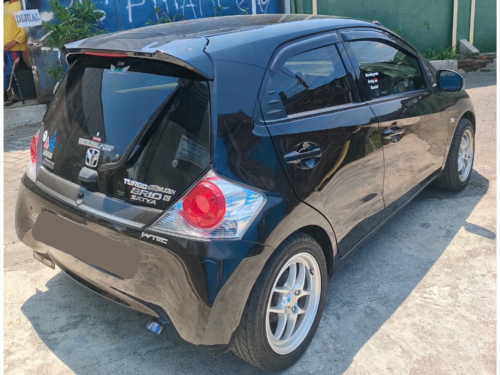 Sewa Mobil Honda Brio Satya