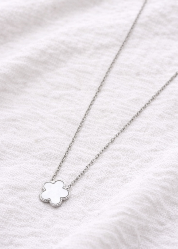 Clover Pendant Necklace