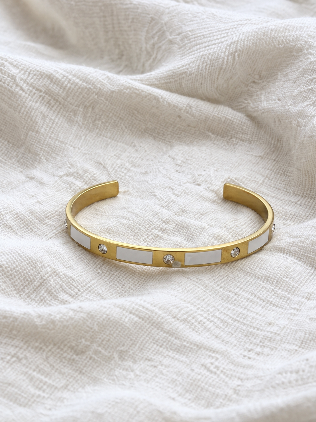 Elegant Gold Bangle