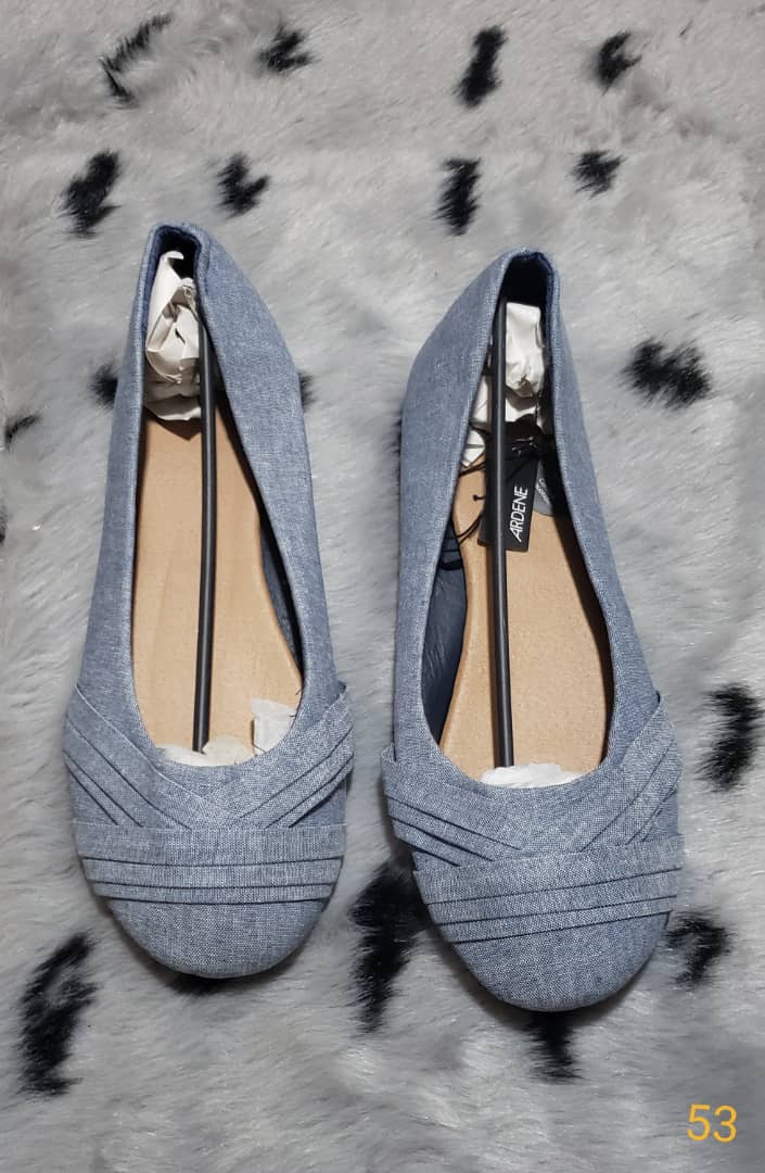 جوتي نسائي قماش