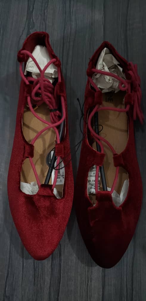 بسطار مخمل نسائي