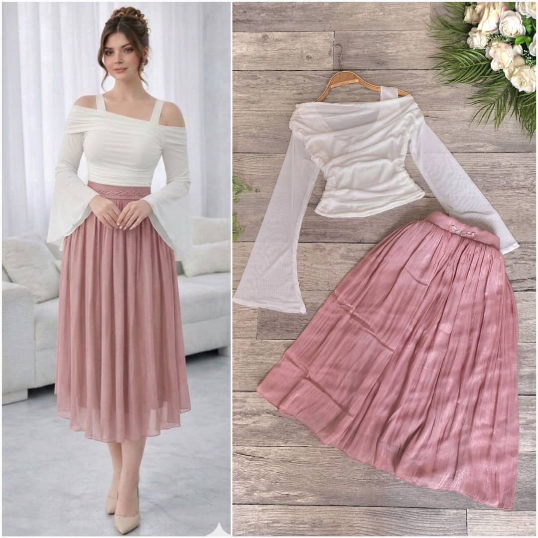 طقم نسائي تنورة مع بلوزة بيضاء