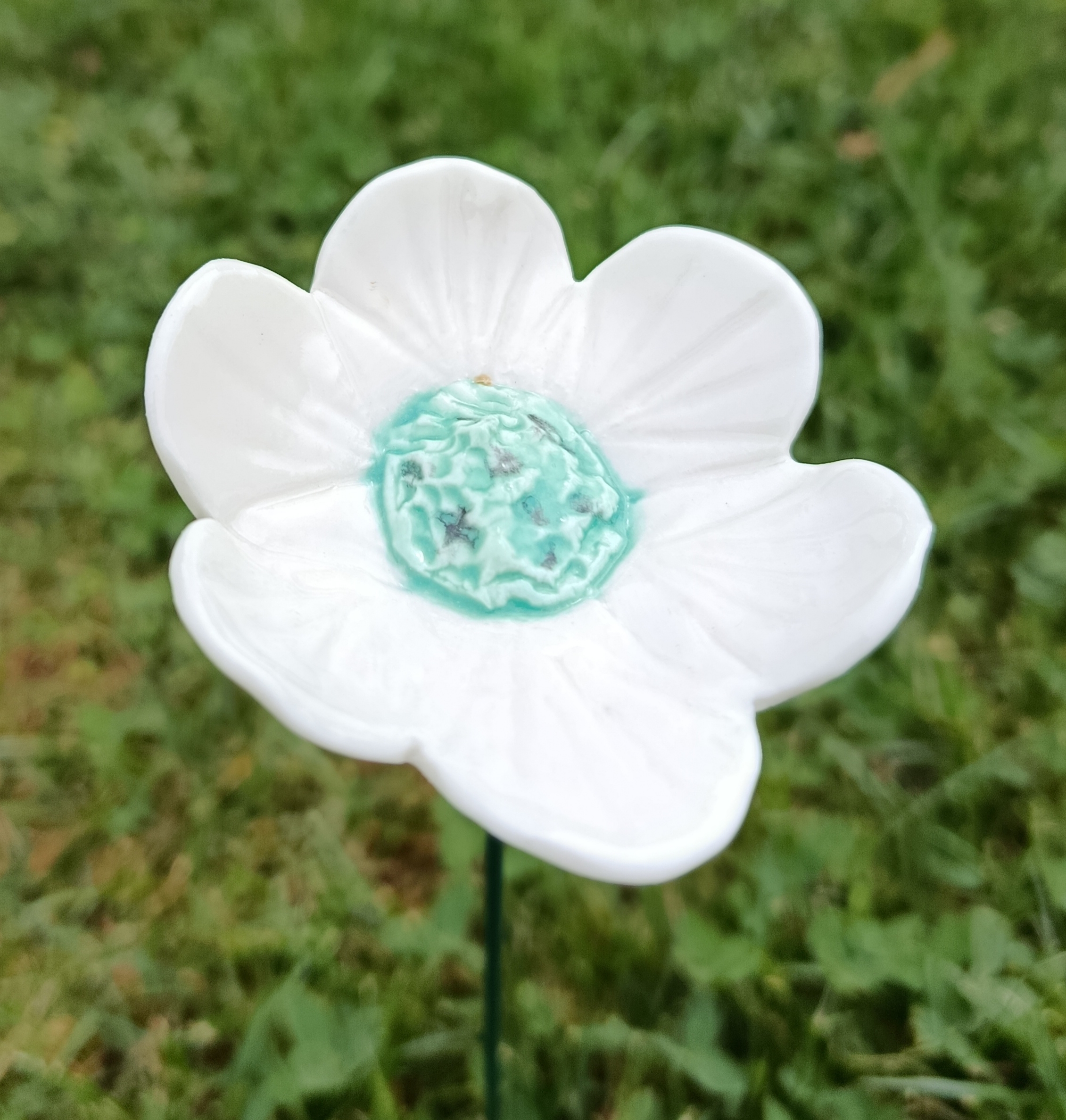 Grande anémone en porcelaine