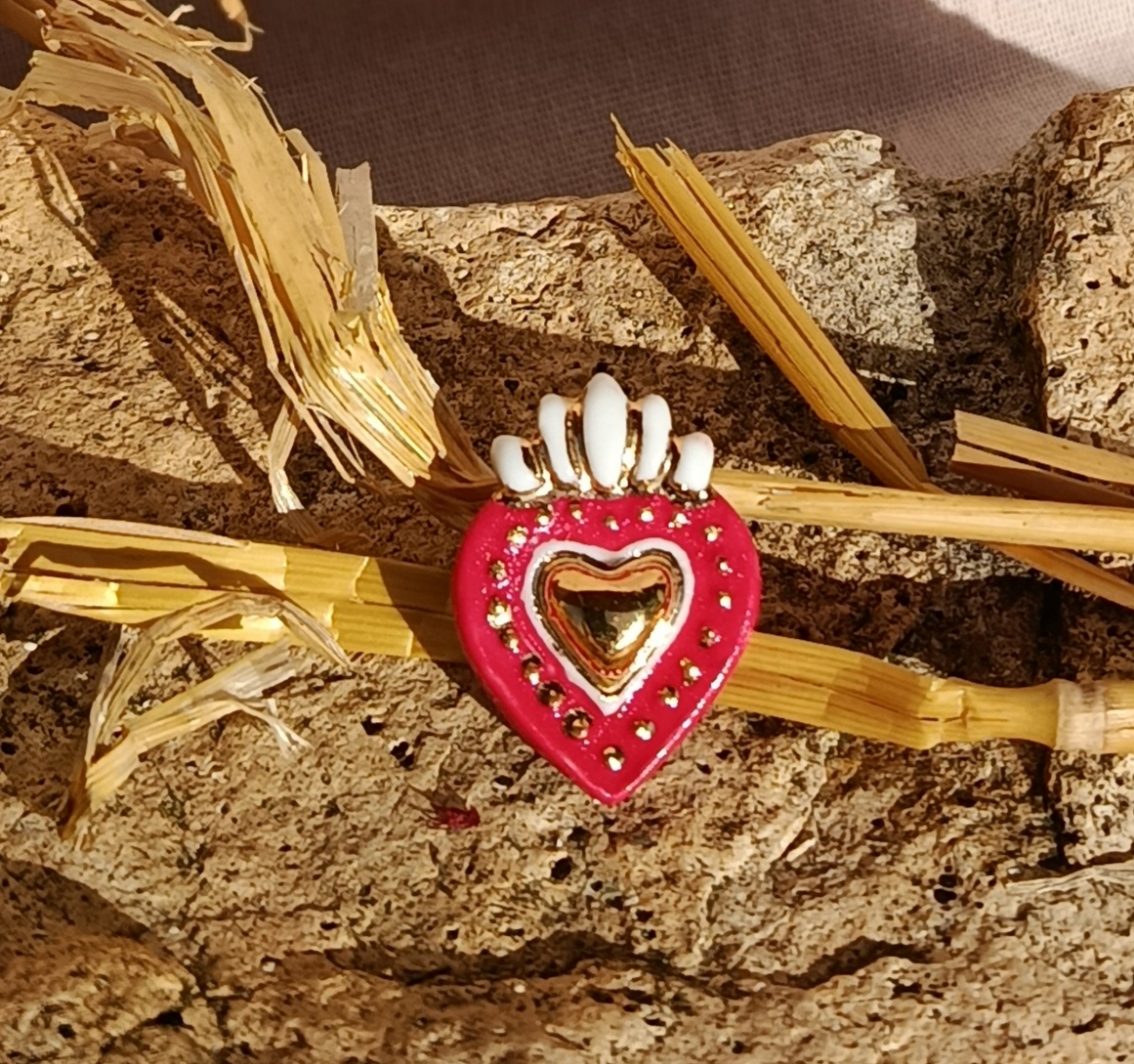 Broche cœur sacré