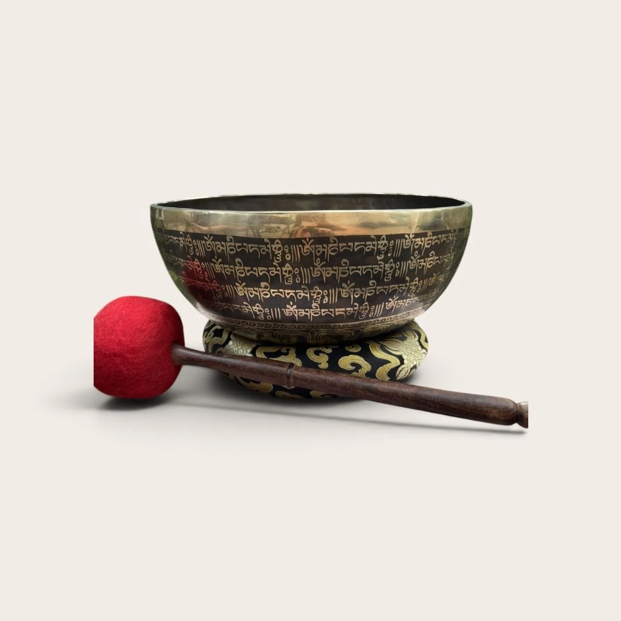 Chakra Prayer Mantra Carved Himalayan Healing Singing Bowl