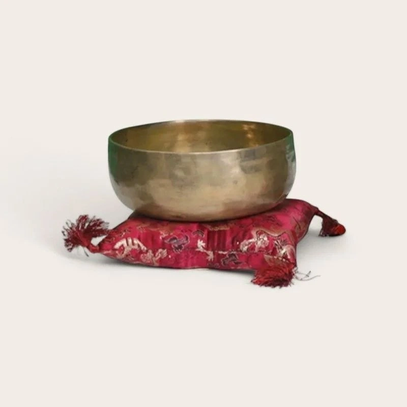 Hand Hammered Antique Tibetan Singing Bowl for Meditation