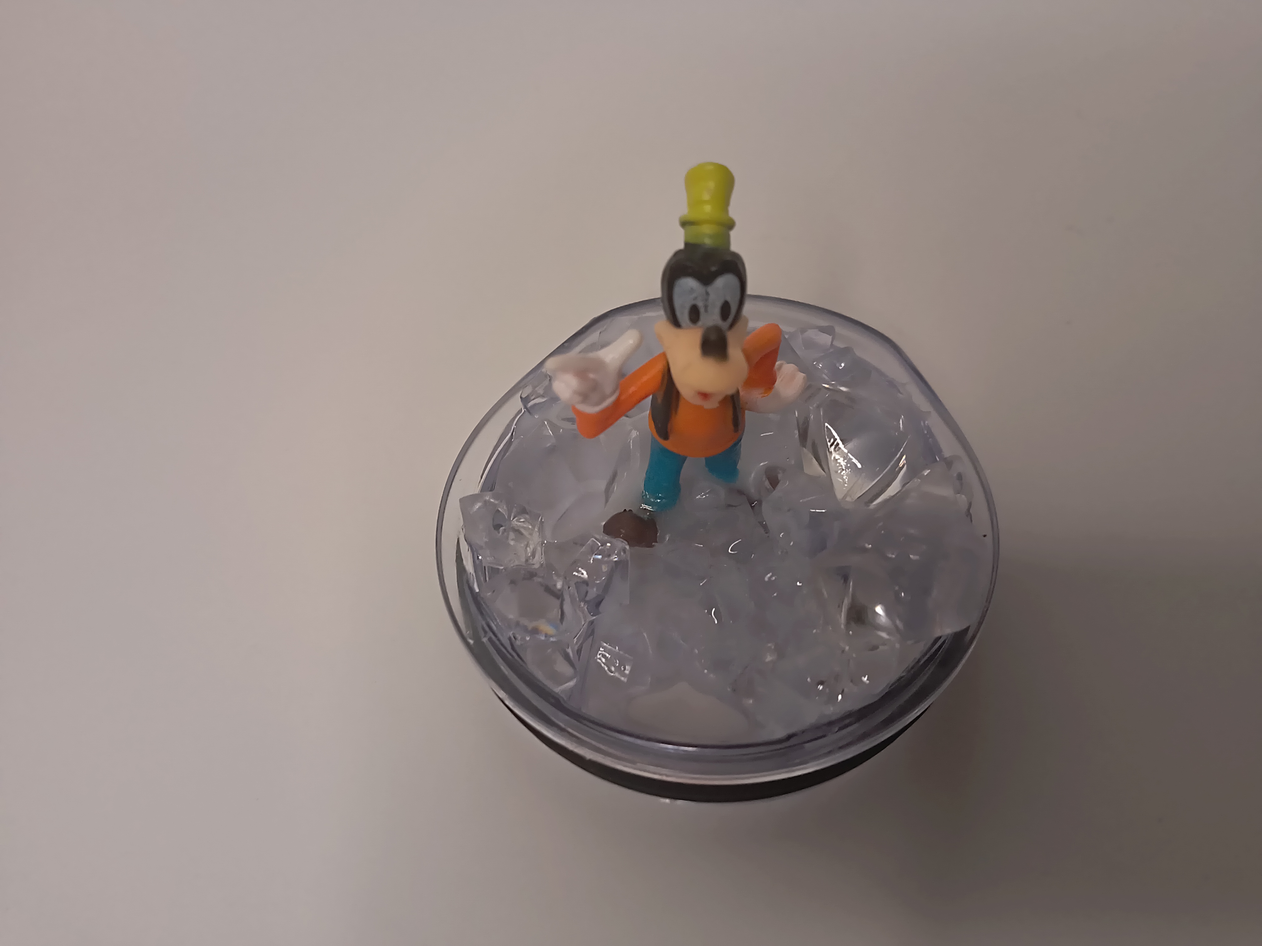 Goofy Figure on Ice Tumbler topper