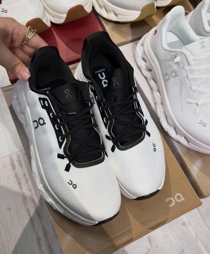 ON Cloudmonster Running Shoes