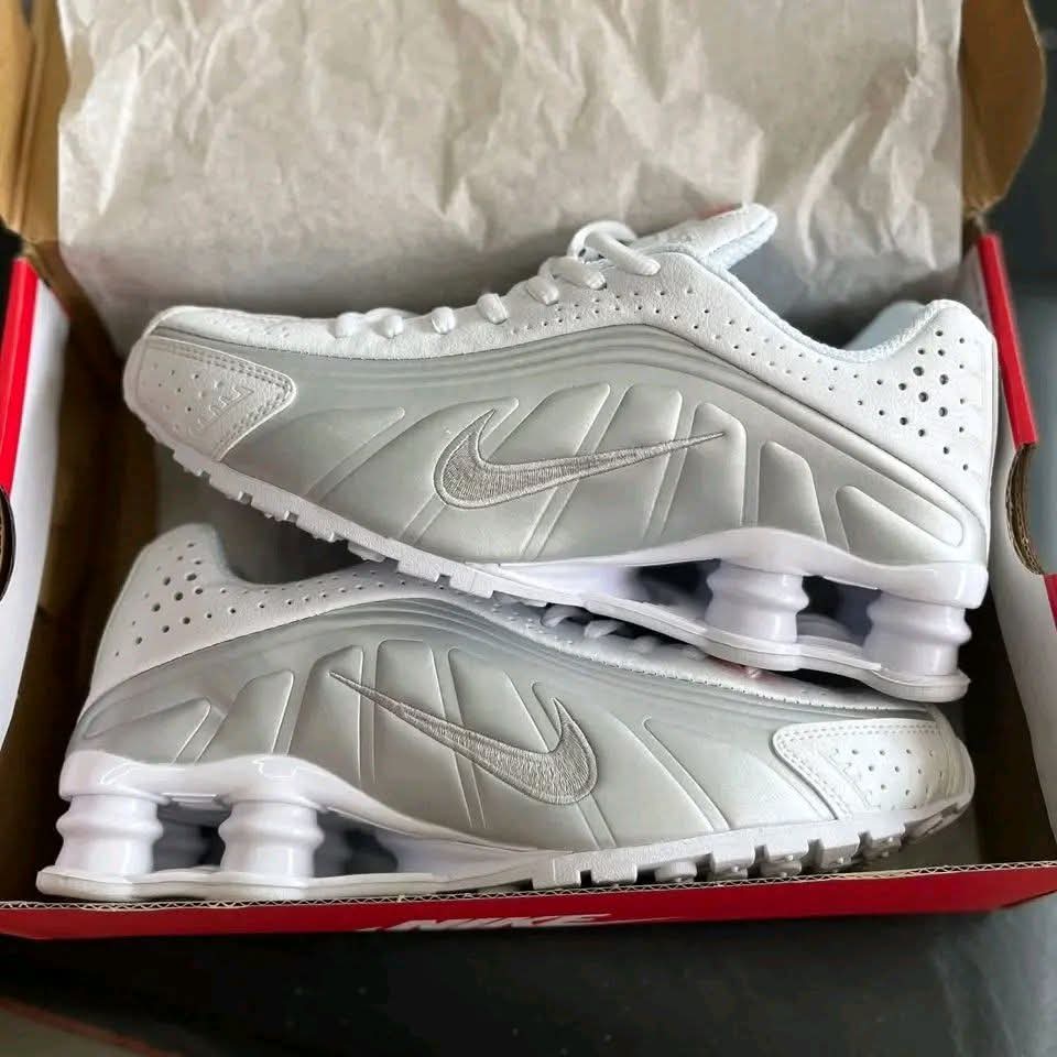 Authentic Nike Footwear 