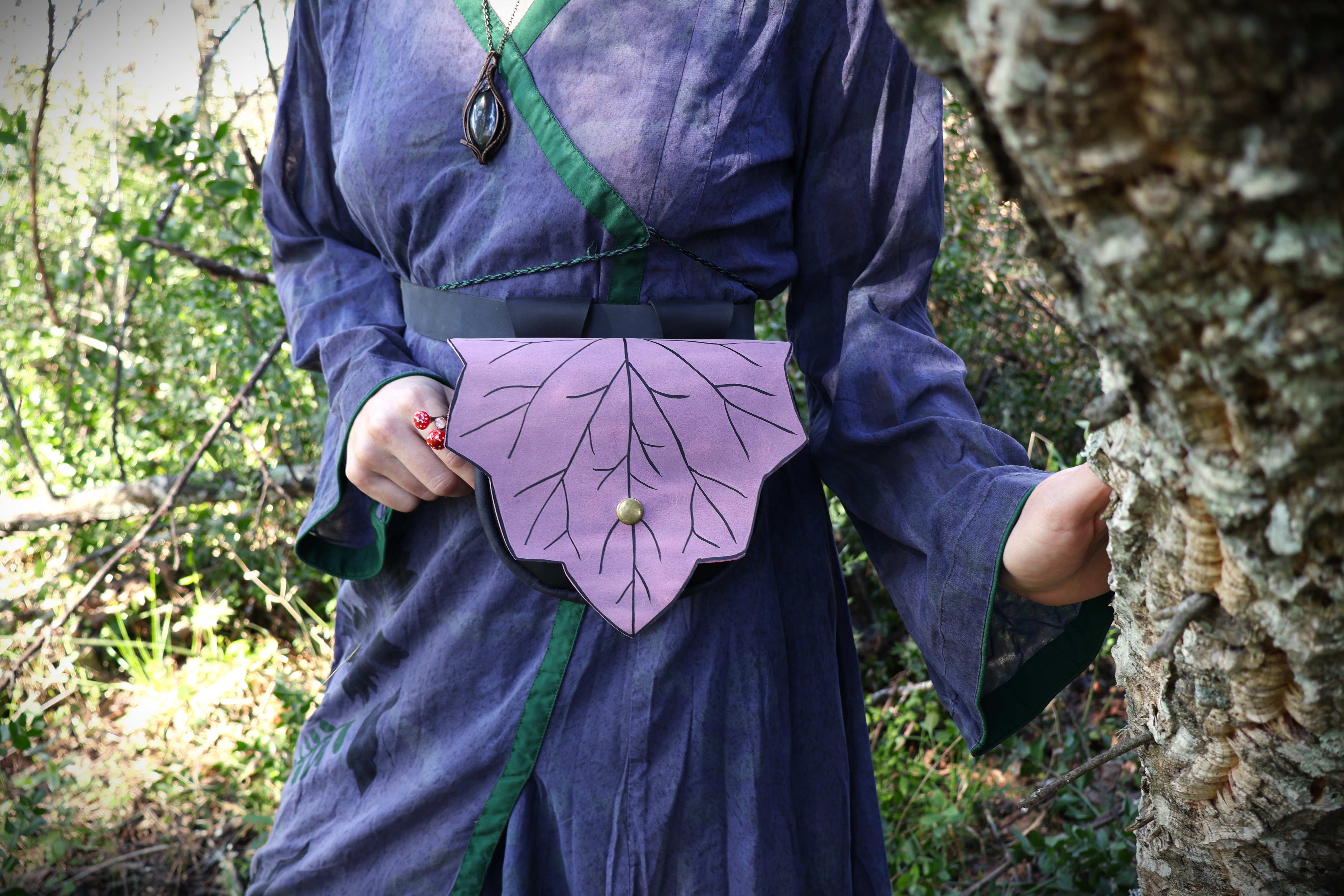 Roldana Leaf Belt Bag