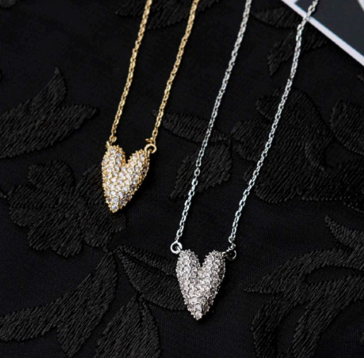 Colar Coração Cravejado 