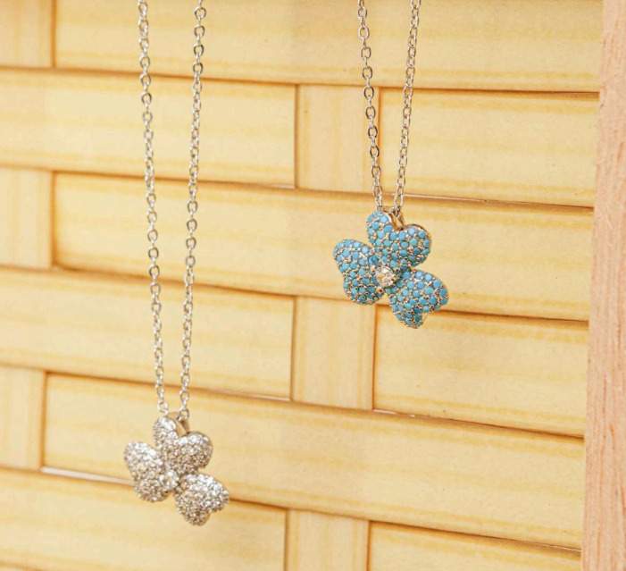 Conjunto Trevo com Zircônia 