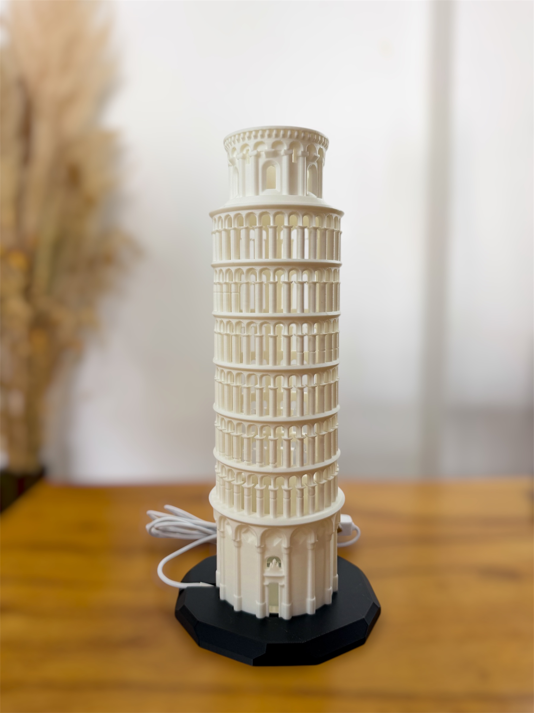 LÁMPARA TORRE INCLINADA