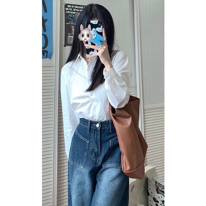 High-Waisted Wide-Leg Jeans