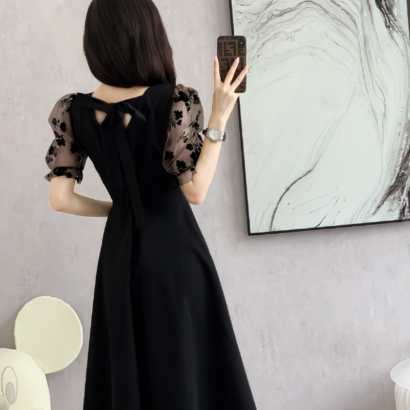 Elegant Black Puff Sleeve Dress