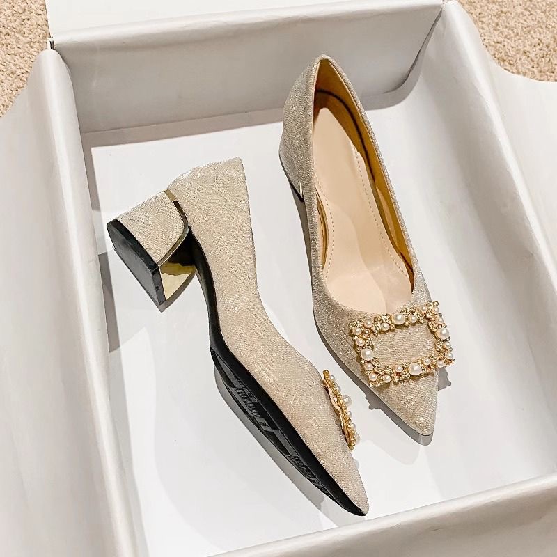 Elegant Pearl Buckle Pumps