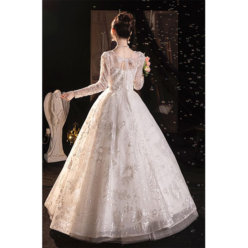 Elegant Lace Bridal Gown