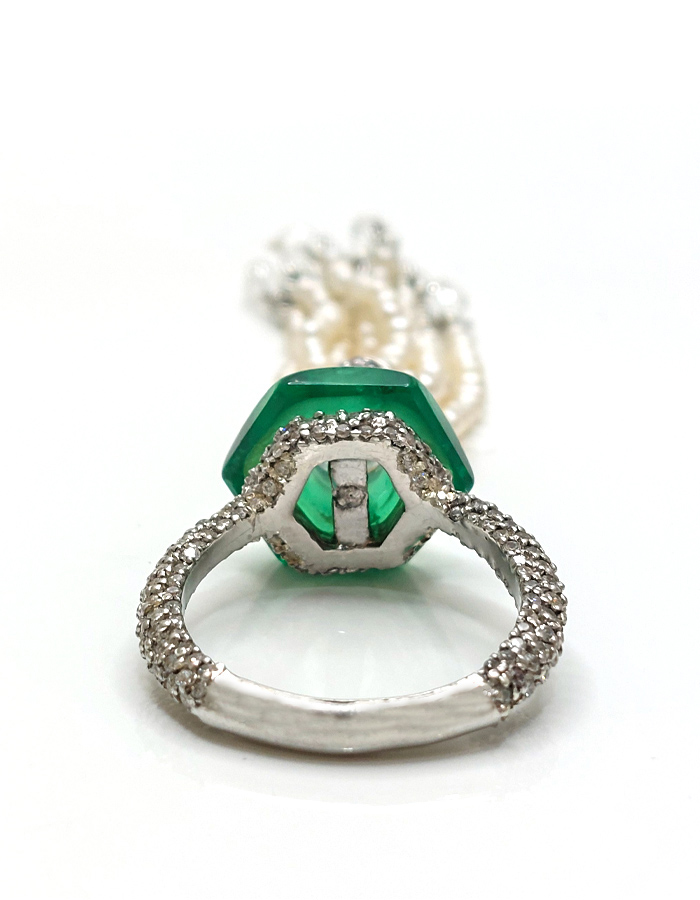 Emerald & Pearl Tassel Ring