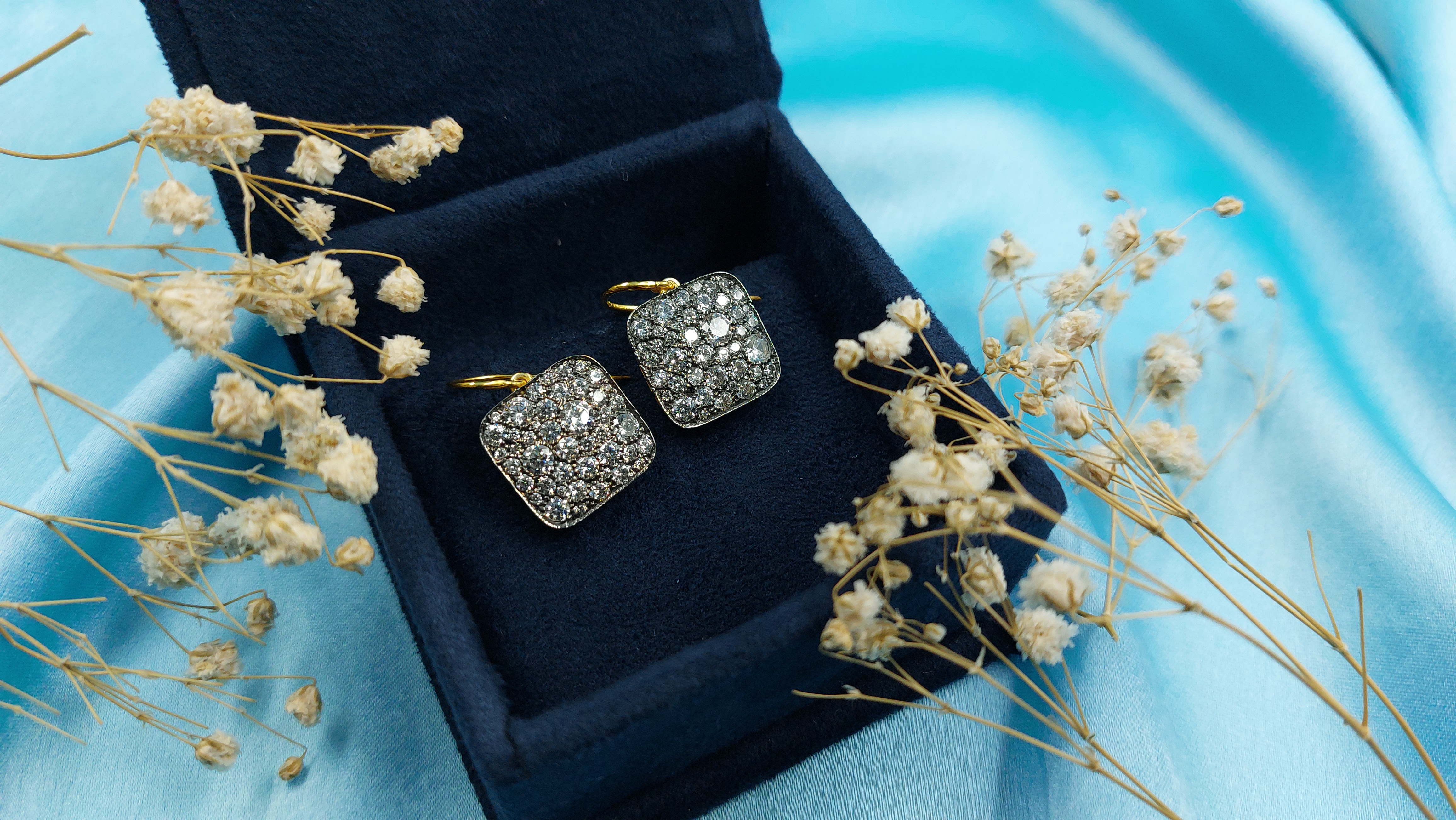 Sparkling Pavé Square Earrings