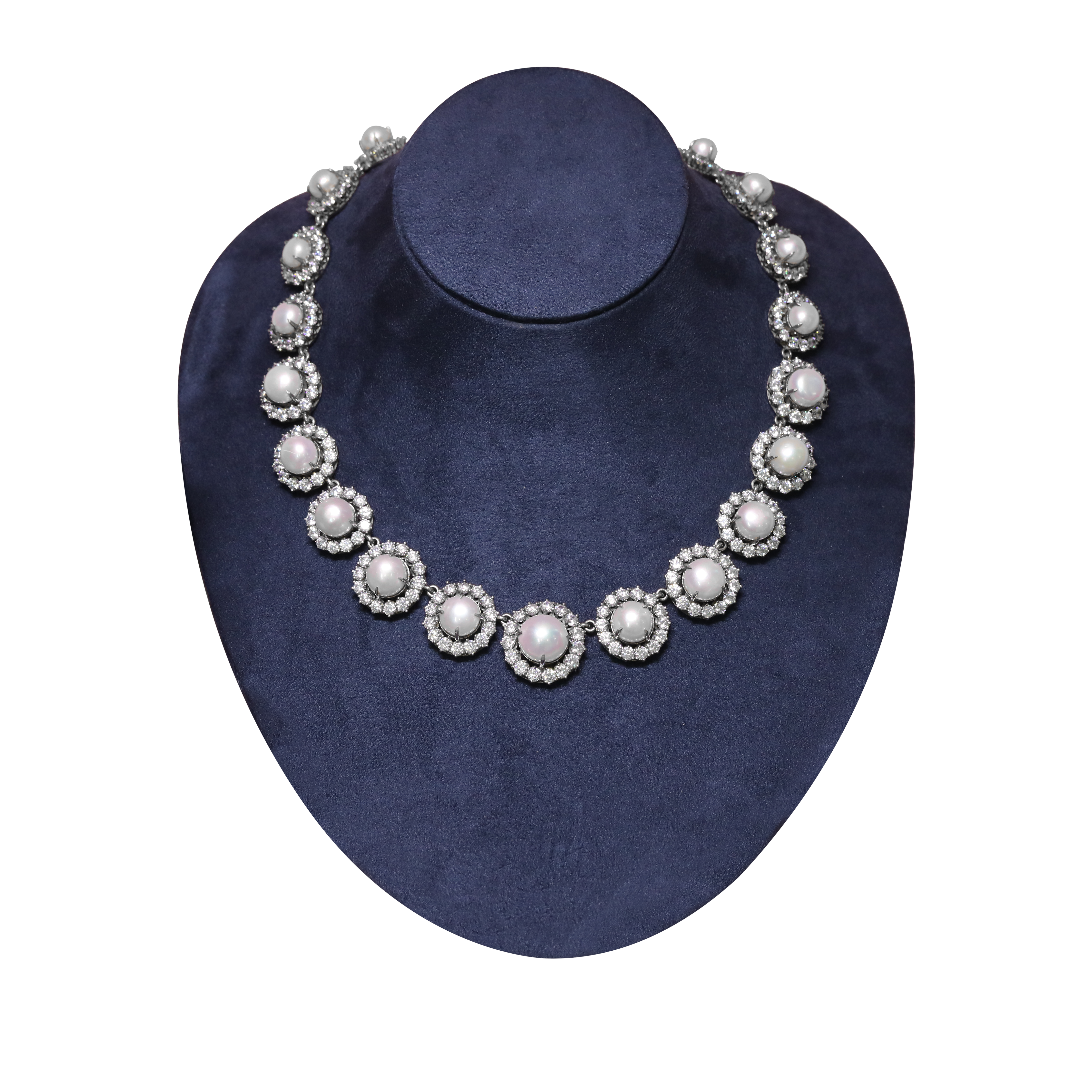 Elegant Pearl Necklace