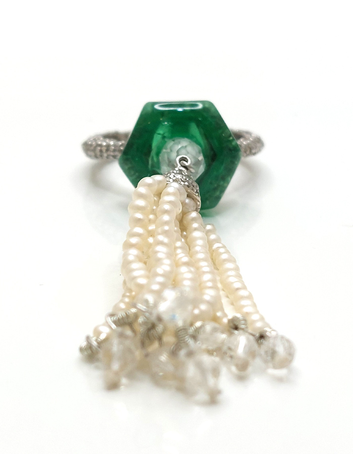 Emerald & Pearl Tassel Ring