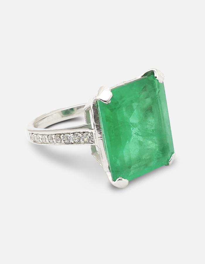 Emerald Silver Ring