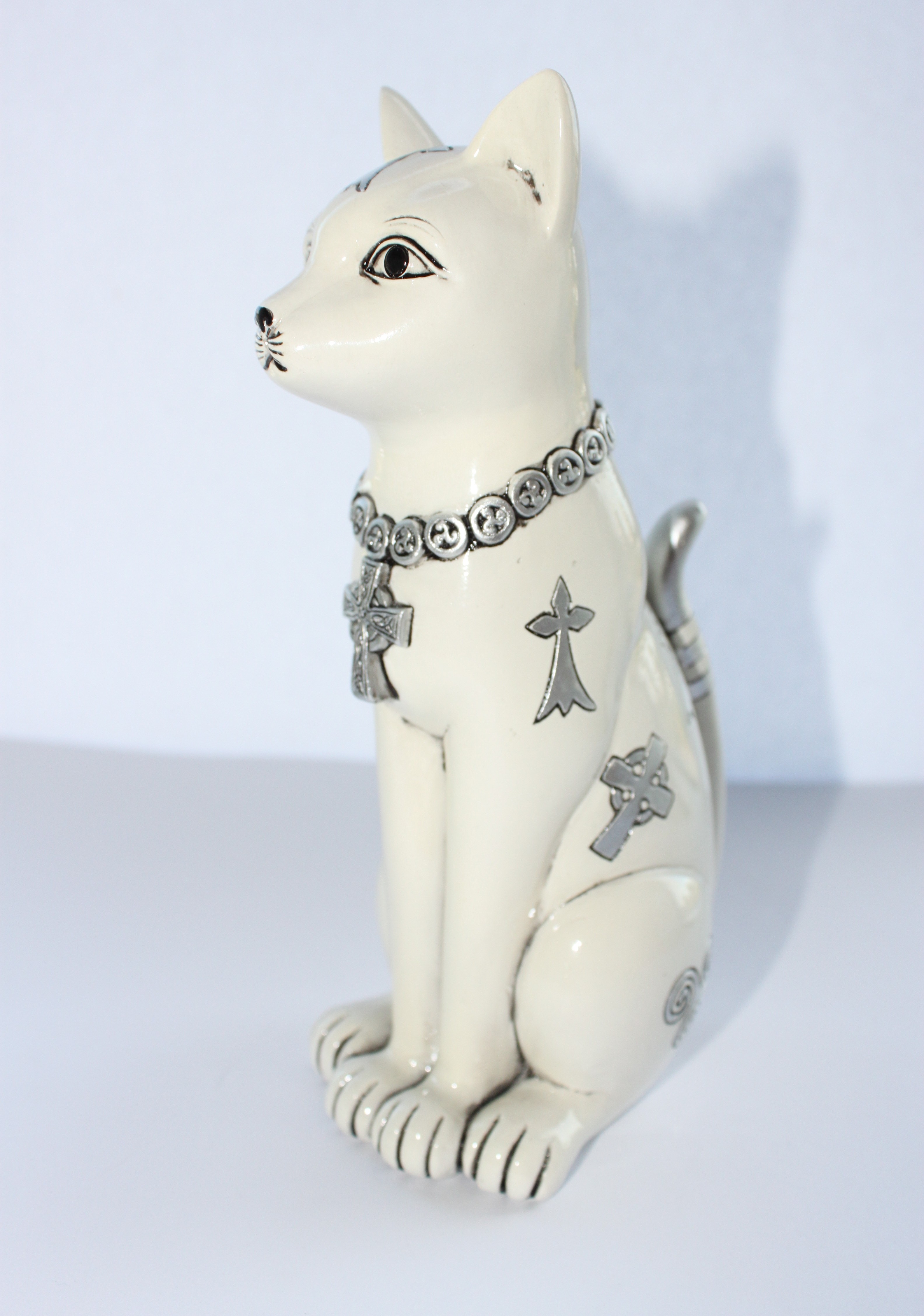 Statue Chat Égyptien Blanc "Dieu celte"