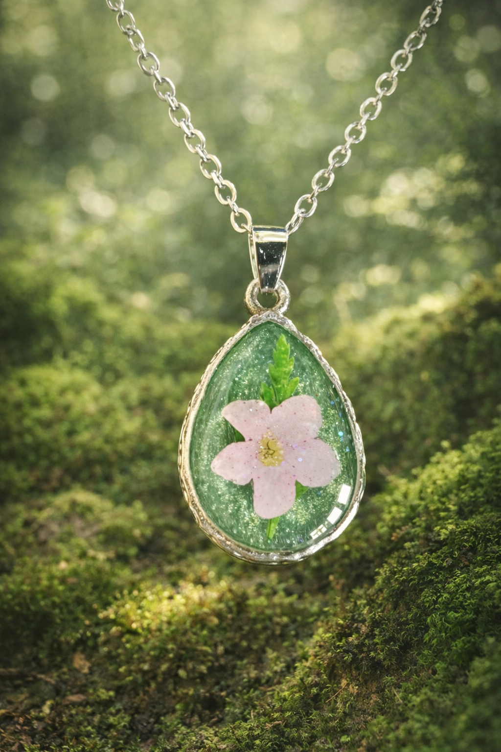 Pressed Flower Pendant Necklace
