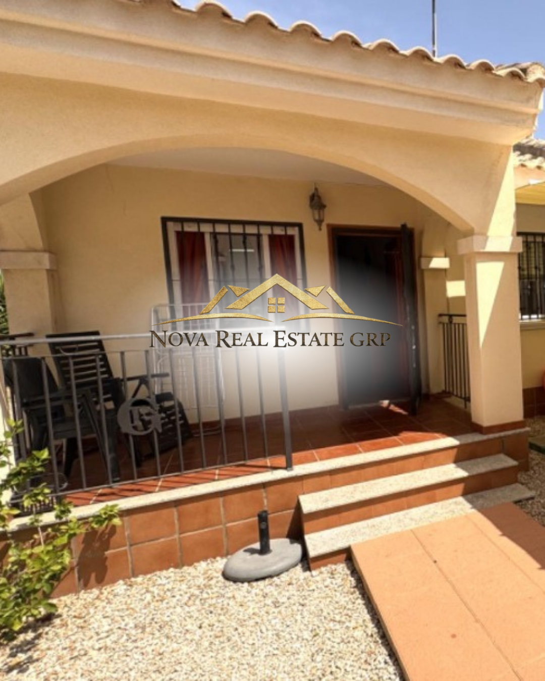 Acogedor bungalow mediterráneo