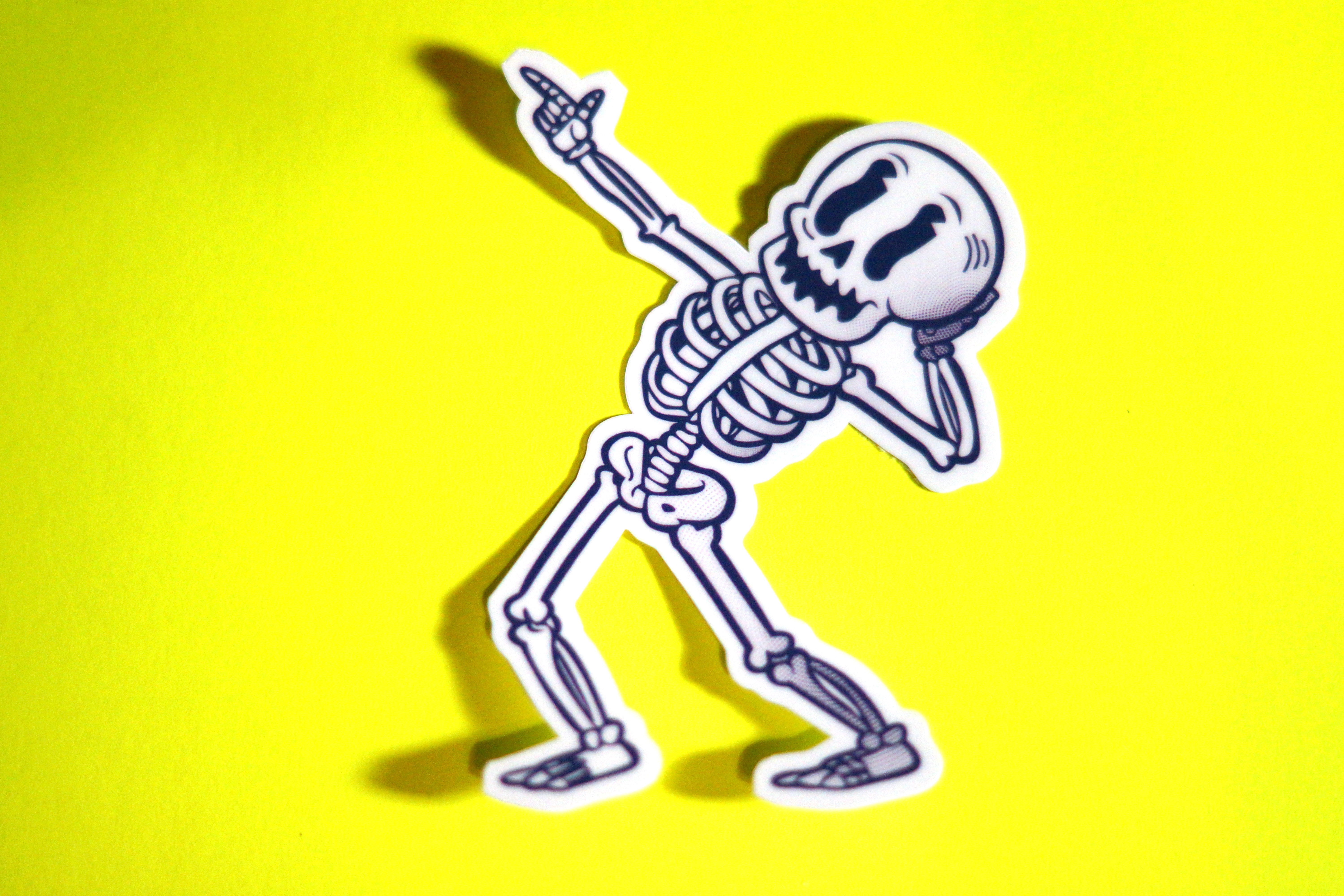 Dabbing Skeleton