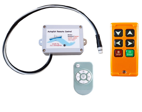 Pack SeatalkNG sans fil pour pilote Autohelm et Raymarine avec deux télécommandes, l'une ETANCHE IPx7 et l'autre à longue portée