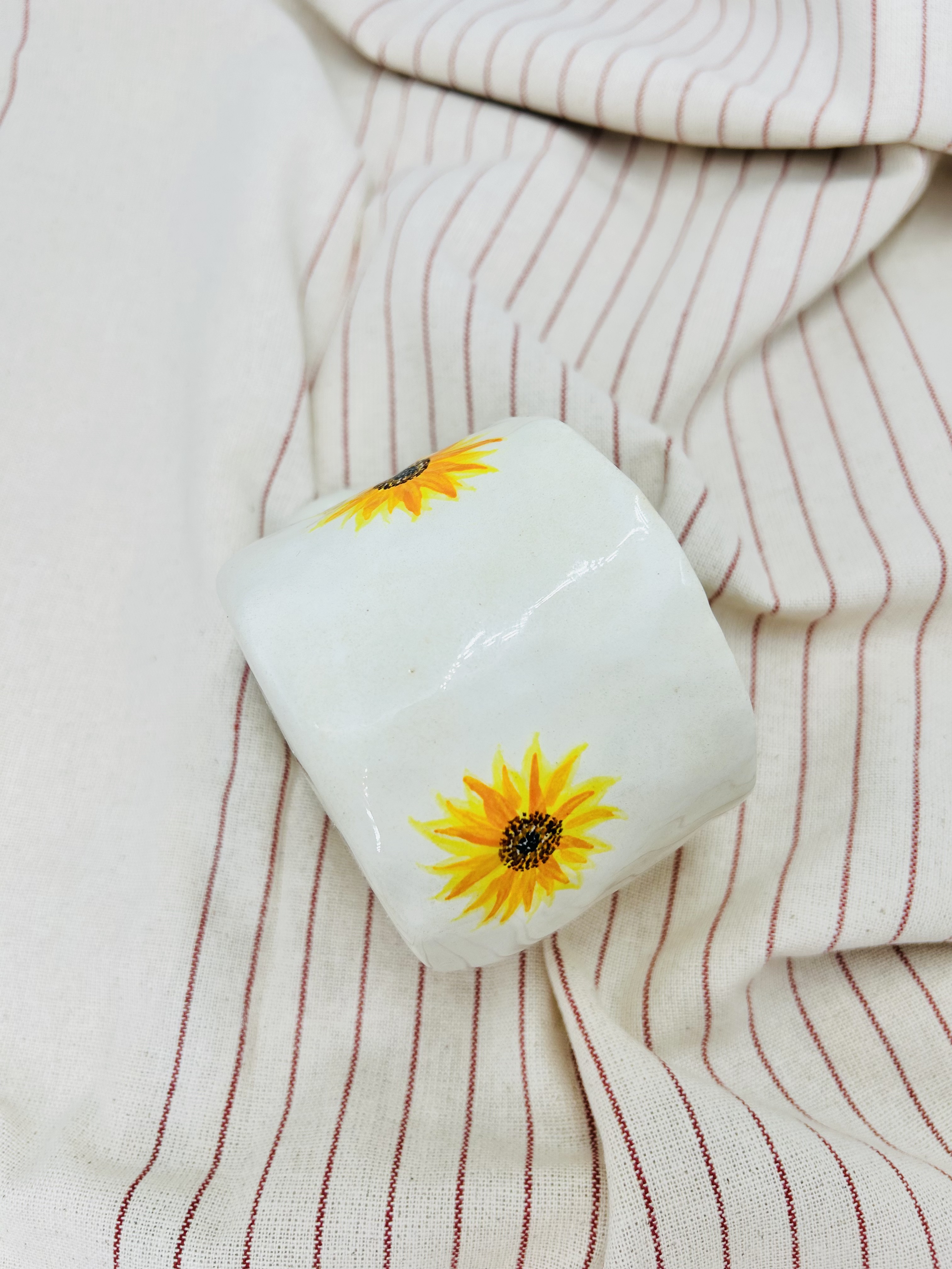 Puodelis Saulėgrąža