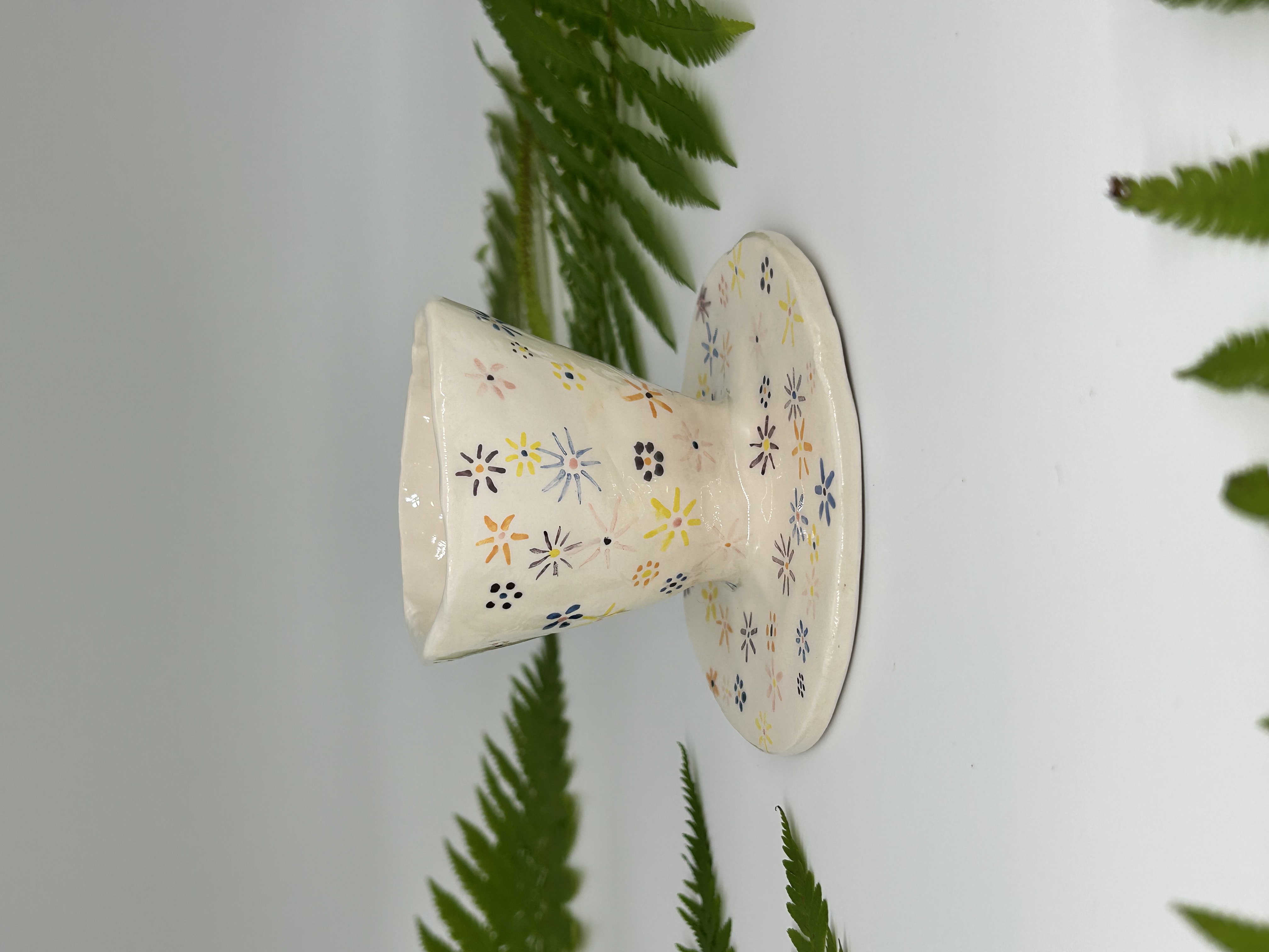 V60 kavos filtras Pievos šokis