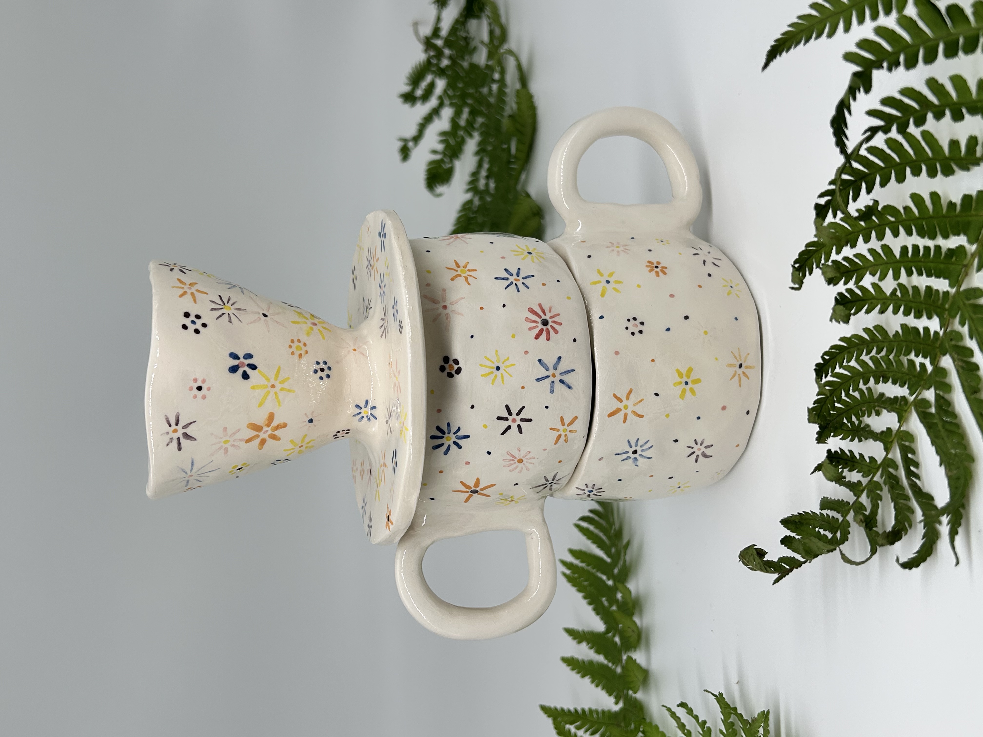 V60 kavos filtras Pievos šokis