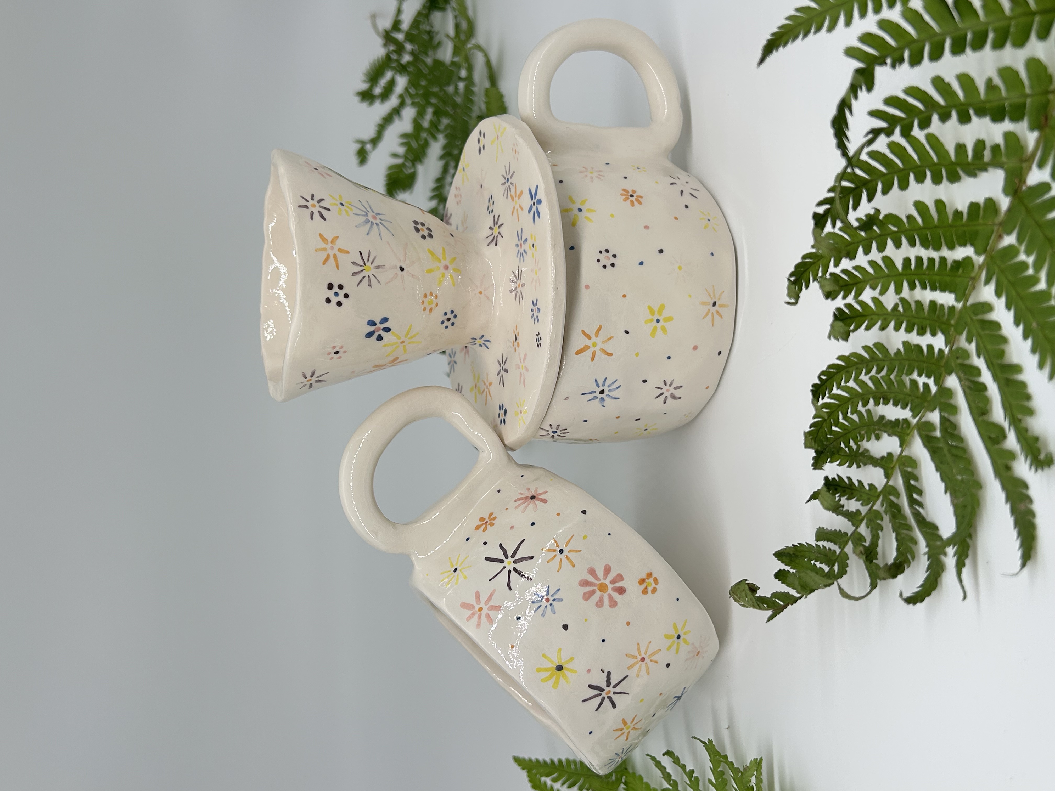 V60 kavos filtras Pievos šokis