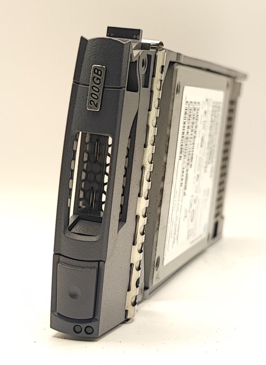 Disco SSD NetApp 200GB SAS 6Gbps 2.5" SFF - PN: 108-00323