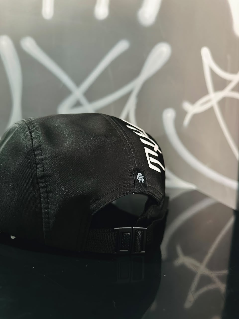 Boné Five Panel Anth Co