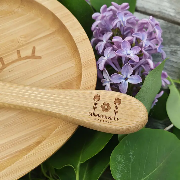 Bambukinė vaikiška lėkštė su šaukšteliu 