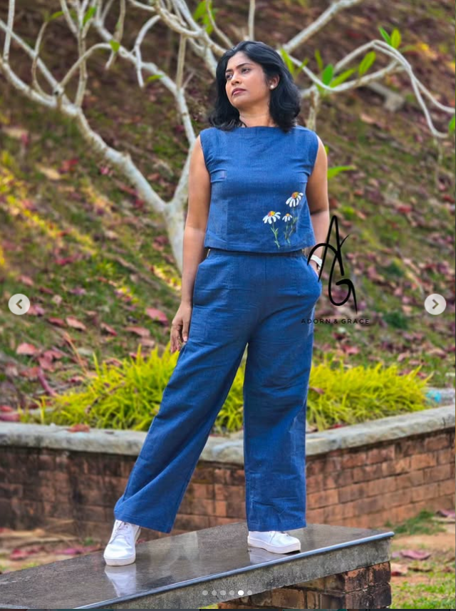 AG029 - Co-ord set Straight Pants and Crop top with Hand painting ( Navy Blue and Black)