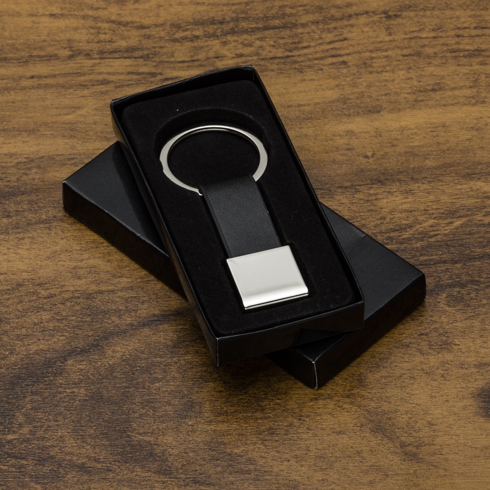 Chaveiro de Couro e Metal