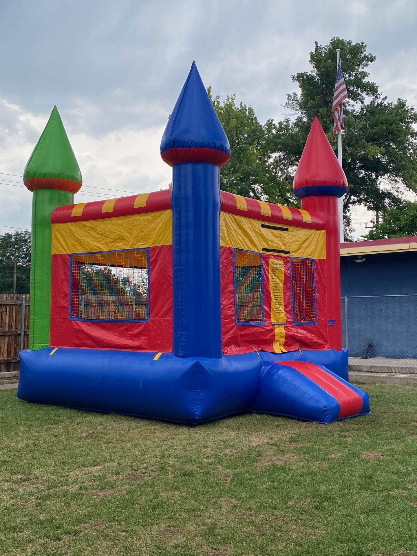 13' x 13' Traditional Bouncer